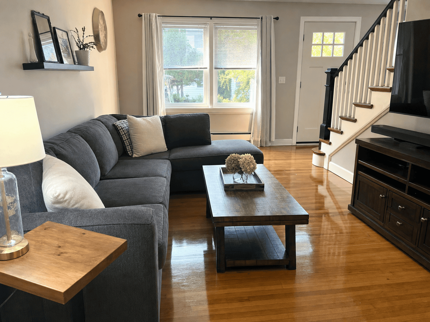 Living Room cleaned by MAS DC